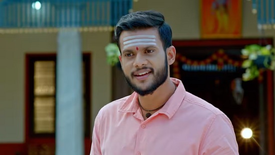 ರಾಮಾಚಾರಿ ಧಾರಾವಾಹಿಯೂ 5.3 ಟಿಆರ್ಪಿ ಪಡೆದು, ನಿನಗಾಗಿ ಸೀರಿಯಲ್ ಜತೆಗೆ ಸರಿ ಸಮ ಸ್ಥಾನ ಅಲಂಕರಿಸಿದೆ. ಈ ಧಾರಾವಾಹಿ, ಈ ಮೊದಲು ಟಾಪ್ ಐದರಲ್ಲಿ ಆಗಾಗ ಕಾಣಿಸಿಕೊಳ್ಳುತ್ತಿತ್ತು. ರಾಮಾಚಾರಿ ಧಾರಾವಾಹಿಯೂ 5.3 ಟಿಆರ್ಪಿ ಪಡೆದು, ನಿನಗಾಗಿ ಸೀರಿಯಲ್ ಜತೆಗೆ ಸರಿ ಸಮ ಸ್ಥಾನ ಅಲಂಕರಿಸಿದೆ. ಈ ಧಾರಾವಾಹಿ, ಈ ಮೊದಲು ಟಾಪ್ ಐದರಲ್ಲಿ ಆಗಾಗ ಕಾಣಿಸಿಕೊಳ್ಳುತ್ತಿತ್ತು. 