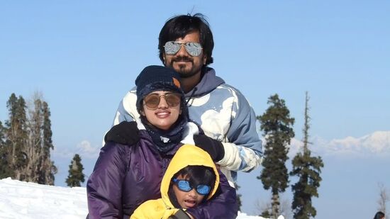 ಹಿಮಾಲಯದಲ್ಲಿ ಮುದ್ದಾದ ಕುಟುಂಬದ ಜತೆಗೆ ಪ್ರೀತಿ ಶ್ರೀನಿವಾಸ್ ಹಿಮಾಲಯದಲ್ಲಿ ಮುದ್ದಾದ ಕುಟುಂಬದ ಜತೆಗೆ ಪ್ರೀತಿ ಶ್ರೀನಿವಾಸ್