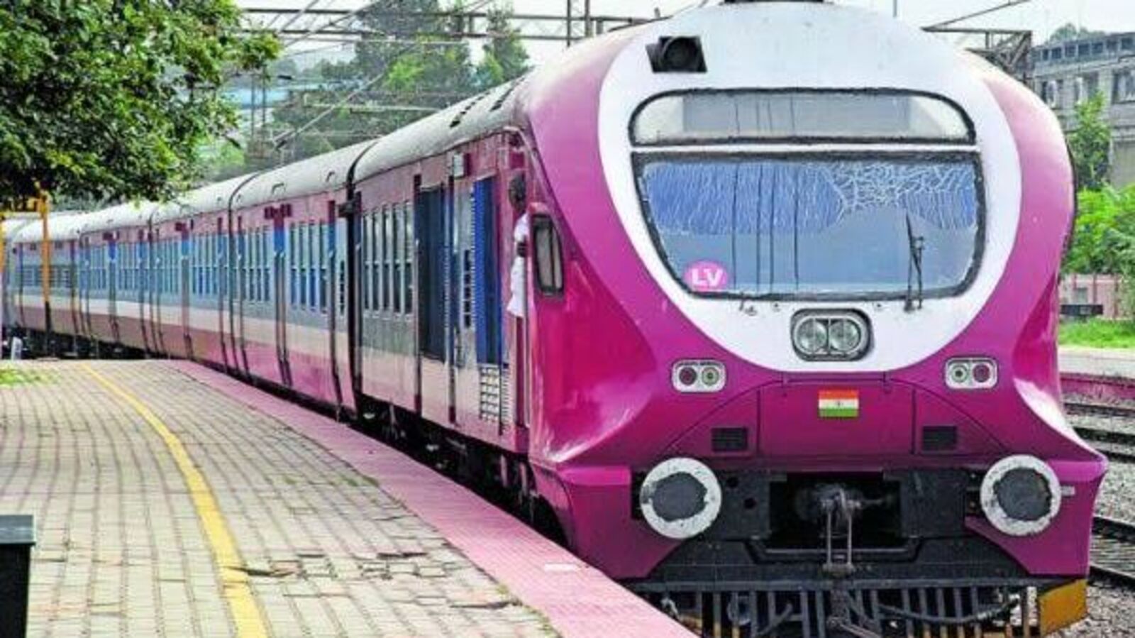 ಬೆಂಗಳೂರು ಉಪನಗರ ರೈಲ್ವೆ ಯೋಜನೆ ಕಾಮಗಾರಿ ಚುರುಕು; 8 ನಿಲ್ದಾಣ ನಿರ್ಮಾಣಕ್ಕೆ 501 ಕೋಟಿ ರೂ. ಗುತ್ತಿಗೆ ನೀಡಿದ ಕ್ರೈಡ್‌