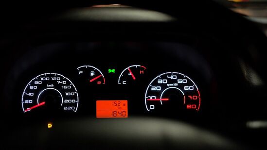 ಸೌಂಡ್ ಸಾಧನಗಳು: ಈಗ ಆನ್ಲೈನ್ನಲ್ಲಿ ಇಲಿಗಳನ್ನು ಓಡಿಸಲು ಆಲ್ಟ್ರಾಸೋನಿಕ್ ಸೌಂಡ್ನ ಸಾಧನಗಳು ದೊರಕುತ್ತವೆ. ಆ ಸೌಂಡ್ಗೆ ಇಲಿಗಳು ಬರುವುದಿಲ್ಲ. Ultrasonic Rat Repellent for Carನಂತಹ ಸಾಧನಗಳನ್ನು ಬಳಸಿ ನೋಡಬಹುದು. ಸೌಂಡ್ ಸಾಧನಗಳು: ಈಗ ಆನ್ಲೈನ್ನಲ್ಲಿ ಇಲಿಗಳನ್ನು ಓಡಿಸಲು ಆಲ್ಟ್ರಾಸೋನಿಕ್ ಸೌಂಡ್ನ ಸಾಧನಗಳು ದೊರಕುತ್ತವೆ. ಆ ಸೌಂಡ್ಗೆ ಇಲಿಗಳು ಬರುವುದಿಲ್ಲ. Ultrasonic Rat Repellent for Carನಂತಹ ಸಾಧನಗಳನ್ನು ಬಳಸಿ ನೋಡಬಹುದು.