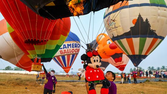 ಥೈಲ್ಯಾಂಡ್ ಮತ್ತು ತೈವಾನ್‌ನಲ್ಲಿ ಬಲೂನ್ ಉತ್ಸವಗಳೊಂದಿಗೆ ಕೆಲಸ ಮಾಡುತ್ತಿದ್ದ ಬಲೂನ್ ಫೆಸ್ಟಿವಲ್‌ನ ಸಂಸ್ಥಾಪಕ ಮತ್ತು ಗ್ಲೋಬಲ್ ಮೀಡಿಯಾ ಬಾಕ್ಸ್‌ನ ಈವೆಂಟ್ ಡೈರೆಕ್ಟರ್ ಬೆನೆಡಿಕ್ಟ್ ಸವಿಯೊ ಅವರ ಕನಸಿನ ಕೂಸು ಈ ಉತ್ಸವ.