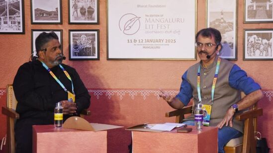 ಕನ್ನಡ ಸಾಹಿತ್ಯ ವಿಮರ್ಶೆ ಒಂದು ಅಕಾಡೆಮಿಕ್ ಚರ್ಚೆ ವಿಷಯದಲ್ಲಿ ಜಿ.ಎಸ್.ಅಮೂರ, ಶತಮಾನದ ನೆನಪು ಕುರಿತು ಡಾ. ಜಿ.ಬಿ.ಹರೀಶ, ಡಾ.ಎನ್.ಎಸ್.ಗುಂಡೂರ, ಡಾ.ಶ್ಯಾಮಸುಂದರ ಬಿದರಕುಂದಿ ವಿಚಾರ ಮಂಡಿಸಿದರು. ಪತ್ರಿಕೋದ್ಯಮ ಮತ್ತು ಸಾಹಿತ್ಯ-ಒಂದು ಹರಟೆ ಎಂಬ ವಿಷಯದಲ್ಲಿ ಜೋಗಿ ಮತ್ತು ರವಿ ಹೆಗಡೆ ಮಾತನಾಡಿದರು. ಕನ್ನಡ ಸಾಹಿತ್ಯ ವಿಮರ್ಶೆ ಒಂದು ಅಕಾಡೆಮಿಕ್ ಚರ್ಚೆ ವಿಷಯದಲ್ಲಿ ಜಿ.ಎಸ್.ಅಮೂರ, ಶತಮಾನದ ನೆನಪು ಕುರಿತು ಡಾ. ಜಿ.ಬಿ.ಹರೀಶ, ಡಾ.ಎನ್.ಎಸ್.ಗುಂಡೂರ, ಡಾ.ಶ್ಯಾಮಸುಂದರ ಬಿದರಕುಂದಿ ವಿಚಾರ ಮಂಡಿಸಿದರು. ಪತ್ರಿಕೋದ್ಯಮ ಮತ್ತು ಸಾಹಿತ್ಯ-ಒಂದು ಹರಟೆ ಎಂಬ ವಿಷಯದಲ್ಲಿ ಜೋಗಿ ಮತ್ತು ರವಿ ಹೆಗಡೆ ಮಾತನಾಡಿದರು.