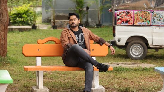 ಜೈ ಆನಂದ್ ಛಾಯಾಗ್ರಹಣ, ಅನೂಪ್ ಸೀಳಿನ್ ಸಂಗೀತ ನಿರ್ದೇಶನ, ಹರೀಶ್ ಕೊಮ್ಮೆ ಸಂಕಲನ , ಸತೀಶ್ ಎ ಕಲಾ ನಿರ್ದೇಶನ ಹಾಗೂ ಡಿ.ಜೆ ಕ್ರಿಯೇಟಿವ್ ಪ್ರೊಡ್ಯೂಸರ್ ಆಗಿ ಕಾರ್ಯನಿರ್ವಹಿಸಿದ್ದಾರೆ. &nbsp;ಚಿಕ್ಕಬಳ್ಳಾಪುರ ಶ್ರೀನಿವಾಸ್ ಈ ಚಿತ್ರದ ಕಾರ್ಯಕಾರಿ ನಿರ್ಮಾಪಕರು.