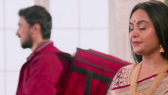 ಸಾಮಾನ್ಯ ಜೀವನ ನಡೆಸುತ್ತಾ ಡೆಲವರಿ ಬಾಯ್ ಆಗಿ ಕೆಲಸ ಮಾಡುತ್ತಾ ಹೀರೋ ಜೀವನ ಮಾಡುತ್ತಿರುವ ಕಥೆ ಇದಾಗಿದ್ದು, ರಾಮಾಚಾರಿ ಧಾರಾವಾಹಿಯಂತೆಯೇ ಈ ಧಾರಾವಾಹಿ ಇರುತ್ತದೆ ಎಂಬ ಮಾತಿದೆ. ಸಾಮಾನ್ಯ ಜೀವನ ನಡೆಸುತ್ತಾ ಡೆಲವರಿ ಬಾಯ್ ಆಗಿ ಕೆಲಸ ಮಾಡುತ್ತಾ ಹೀರೋ ಜೀವನ ಮಾಡುತ್ತಿರುವ ಕಥೆ ಇದಾಗಿದ್ದು, ರಾಮಾಚಾರಿ ಧಾರಾವಾಹಿಯಂತೆಯೇ ಈ ಧಾರಾವಾಹಿ ಇರುತ್ತದೆ ಎಂಬ ಮಾತಿದೆ. 