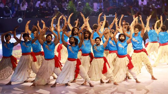 ಉದ್ಘಾಟನಾ ಸಮಾರಂಭದಲ್ಲಿ ವರ್ಣರಂಜಿತ ಸಾಂಸ್ಕೃತಿಕ ಪ್ರದರ್ಶನ ನಡೆಯಿತು. ಭೂಮಿ ತಾಯಿಗೆ ಗೌರವ ಸಲ್ಲಿಸುವ ಪ್ರದರ್ಶನ ಗಮನ ಸೆಳೆಯಿತು. &nbsp;