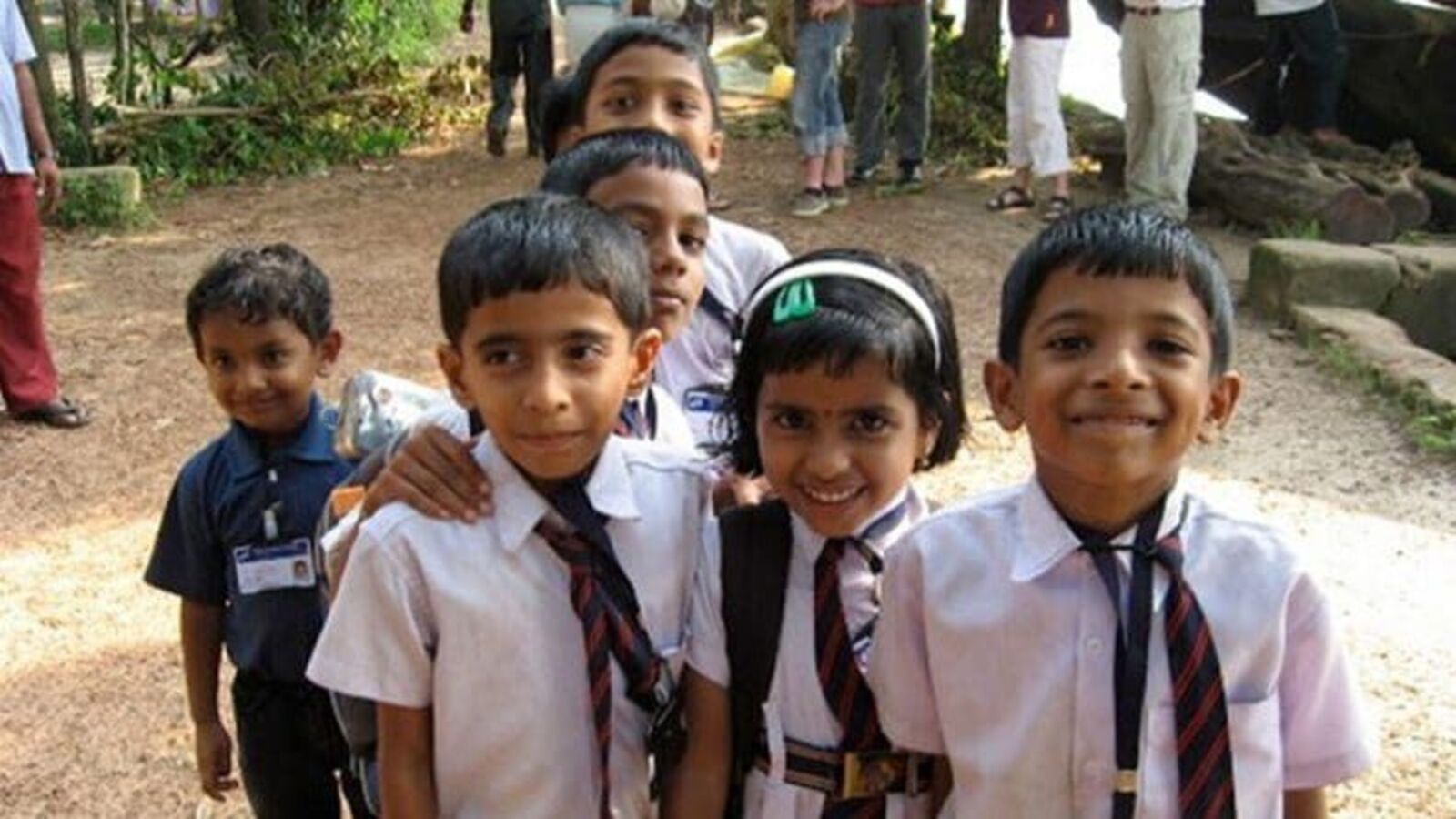 Karnataka School Guide 2025: ಮುಂದಿನ ಶೈಕ್ಷಣಿಕ ವರ್ಷಕ್ಕೆ ಮಕ್ಕಳ ಶಾಲಾ ಖರ್ಚು ವೆಚ್ಚ ನಿಭಾಯಿಸುವುದು ಹೇಗೆ; ಇಲ್ಲಿವೆ ಮಾರ್ಗೋಪಾಯಗಳು