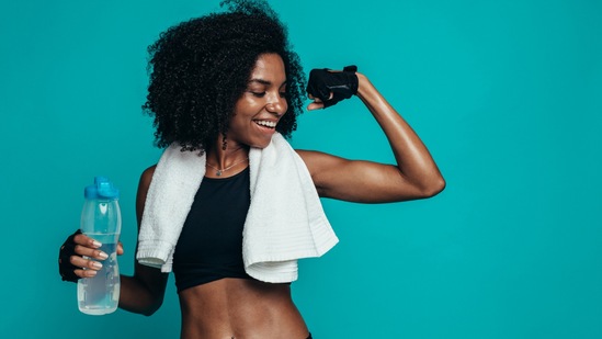 ಗಮನಿಸಿ: ಈ ಮಾಹಿತಿಯು ಸಾಮಾನ್ಯ ಜ್ಞಾನ ಹಾಗೂ ಅಂತರ್ಜಾಲದಲ್ಲಿ ಸಿಕ್ಕ ಮಾಹಿತಿಯನ್ನ ಆಧರಿಸಿದೆ. ಈ ವಿಚಾರ ಸಂಪೂರ್ಣ ನಿಖರವಾಗಿದೆ ಎಂದು ಹಿಂದೂಸ್ತಾನ್ ಟೈಮ್ಸ್ ಕನ್ನಡ ಪ್ರತಿಪಾದಿಸುವುದಿಲ್ಲ. ಈ ವಿಷಯದ ಕುರಿತ ನಿಖರ ಮಾಹಿತಿಗಾಗಿ ಸಂಬಂಧಪಟ್ಟ ಕ್ಷೇತ್ರದ ತಜ್ಞರನ್ನು ಸಂಪರ್ಕಿಸಿ.