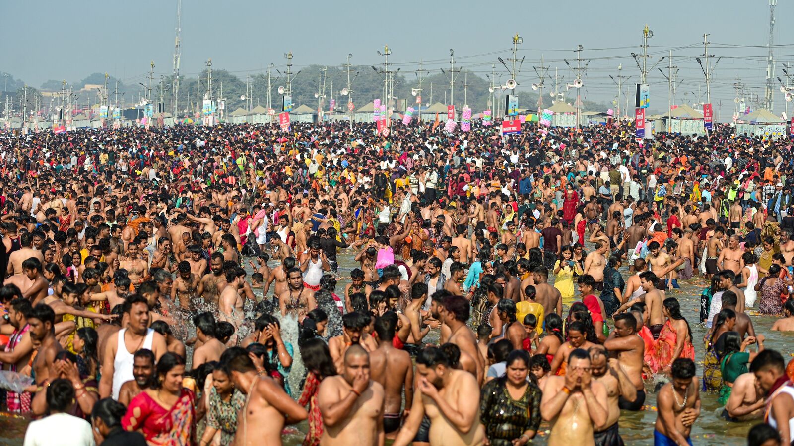 ಕಾಲ್ತುಳಿತ ನಂತರ ಪ್ರಯಾಗ್‌ರಾಜ್‌ ಕುಂಭಮೇಳಕ್ಕೆ ಹೋಗಲು ಶೇ 25 ರಷ್ಟು ಪ್ರಯಾಣಿಕರ ಹಿಂದೇಟು; ಪ್ರವಾಸ ಮುಂದೂಡಲು ಹೆಚ್ಚಿದ ಬೇಡಿಕೆ