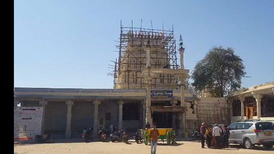 ಮೂರು ದಿನಗಳ ಕಾಲ ನಡೆಯುವ ಕುಂಭಮೇಳಕ್ಕೆ ಸಹಸ್ರಾರು ಭಕ್ತರು ಬರುವುದರಿಂದ ಮೂಲಸೌಕರ್ಯವನ್ನು ಒದಗಿಸಲಾಗುತ್ತಿದೆ.