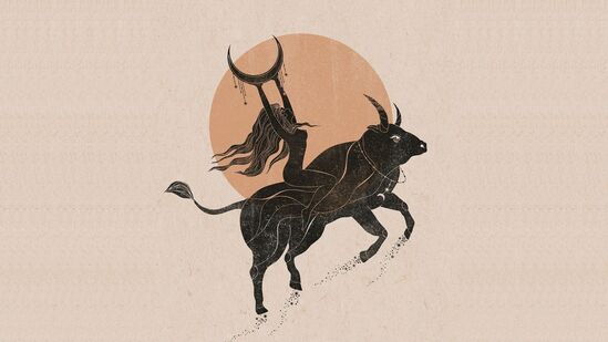 ವೃಷಭ ರಾಶಿ: ಸೂರ್ಯ, ಶನಿಯ ಬದಲಾವಣೆಯು ವೃಷಭ ರಾಶಿಯವರಿಗೆ ಒಳ್ಳೆಯದು ಎಂದು ಸಾಬೀತುಪಡಿಸುತ್ತದೆ. ಈ ರಾಶಿಚಕ್ರದ ಜನರಿಗೆ ಹೆಚ್ಚಿನ ಶಕ್ತಿ ಇರುತ್ತದೆ. ಶಿಕ್ಷಣ ಕ್ಷೇತ್ರದಲ್ಲಿ ನೀವು ಗೌರವವನ್ನು ಪಡೆಯುತ್ತೀರಿ. ಒಟ್ಟಾರೆಯಾಗಿ, ಸಮಯವು ನಿಮಗೆ ಒಳ್ಳೆಯದು. ಮಾಡುವ ಪ್ರತಿಯೊಂದು ಕೆಲಸದಲ್ಲೂ ಯಶಸ್ಸನ್ನು ಪಡೆಯುತ್ತಾರೆ. ಒತ್ತಡ ಕಡಿಮೆಯಾಗುತ್ತದೆ. ಆರೋಗ್ಯ ಸುಧಾರಿಸುತ್ತದೆ. ಕುಟುಂಬದಲ್ಲಿ ಸಂತೋಷದ ವಾತಾವರಣವನ್ನು ಕಾಣುತ್ತೀರಿ. ಕಷ್ಟಗಳು ದೂರವಾಗುತ್ತವೆ. ದಾಂಪತ್ಯ ಜೀವನದಲ್ಲಿ ನೆಮ್ಮದಿ ಇರುತ್ತದೆ. ವೃಷಭ ರಾಶಿ: ಸೂರ್ಯ, ಶನಿಯ ಬದಲಾವಣೆಯು ವೃಷಭ ರಾಶಿಯವರಿಗೆ ಒಳ್ಳೆಯದು ಎಂದು ಸಾಬೀತುಪಡಿಸುತ್ತದೆ. ಈ ರಾಶಿಚಕ್ರದ ಜನರಿಗೆ ಹೆಚ್ಚಿನ ಶಕ್ತಿ ಇರುತ್ತದೆ. ಶಿಕ್ಷಣ ಕ್ಷೇತ್ರದಲ್ಲಿ ನೀವು ಗೌರವವನ್ನು ಪಡೆಯುತ್ತೀರಿ. ಒಟ್ಟಾರೆಯಾಗಿ, ಸಮಯವು ನಿಮಗೆ ಒಳ್ಳೆಯದು. ಮಾಡುವ ಪ್ರತಿಯೊಂದು ಕೆಲಸದಲ್ಲೂ ಯಶಸ್ಸನ್ನು ಪಡೆಯುತ್ತಾರೆ. ಒತ್ತಡ ಕಡಿಮೆಯಾಗುತ್ತದೆ. ಆರೋಗ್ಯ ಸುಧಾರಿಸುತ್ತದೆ. ಕುಟುಂಬದಲ್ಲಿ ಸಂತೋಷದ ವಾತಾವರಣವನ್ನು ಕಾಣುತ್ತೀರಿ. ಕಷ್ಟಗಳು ದೂರವಾಗುತ್ತವೆ. ದಾಂಪತ್ಯ ಜೀವನದಲ್ಲಿ ನೆಮ್ಮದಿ ಇರುತ್ತದೆ.