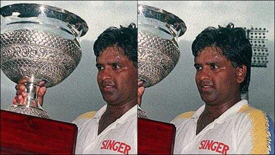 ಅಣಕಿಸುವಂತೆ ಮಾತನಾಡಿರುವ ಅರ್ಜುನ ರಣತುಂಗ, ಭಾರತ ತಂಡದ ವಿರುದ್ಧ ಆಡಿ ಗೆಲ್ಲುವುದು ಸುಲಭ ಎನ್ನುವಂತೆ ಹೇಳಿಕೆ ನೀಡಿದ್ದಾರೆ. ಇದರಿಂದ ಕ್ರಿಕೆಟ್ ವಲಯದಲ್ಲಿ ಅವರು ಸಿಕ್ಕಾಪಟ್ಟೆ ಟೀಕೆಯನ್ನು ಎದುರಿಸುವ ಪರಿಸ್ಥಿತಿಗೆ ಬಂದಿದ್ದಾರೆ. ಅಣಕಿಸುವಂತೆ ಮಾತನಾಡಿರುವ ಅರ್ಜುನ ರಣತುಂಗ, ಭಾರತ ತಂಡದ ವಿರುದ್ಧ ಆಡಿ ಗೆಲ್ಲುವುದು ಸುಲಭ ಎನ್ನುವಂತೆ ಹೇಳಿಕೆ ನೀಡಿದ್ದಾರೆ. ಇದರಿಂದ ಕ್ರಿಕೆಟ್ ವಲಯದಲ್ಲಿ ಅವರು ಸಿಕ್ಕಾಪಟ್ಟೆ ಟೀಕೆಯನ್ನು ಎದುರಿಸುವ ಪರಿಸ್ಥಿತಿಗೆ ಬಂದಿದ್ದಾರೆ.