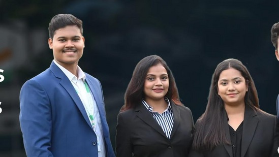 ಎಂಇಟಿ 2025: ಮಹಾರಾಷ್ಟ್ರ ಇನ್ಸ್ಟಿಟ್ಯೂಟ್ ಆಫ್ ಟೆಕ್ನಾಲಜಿ (ಎಂಐಟಿ) ನಡೆಸುವ ಮಹಾರಾಷ್ಟ್ರ ಎಂಟ್ರೆನ್ಸ್ ಟೆಸ್ಟ್ (ಎಂಇಟಿ) ಮೂಲಕ ಪುಣೆಯ ಈ ಕಾಲೇಜಿನಲ್ಲಿ ಪ್ರವೇಶ ಪಡೆಯಬಹುದು. ಇದು ಖಾಸಗಿ ಎಂಜಿನಿಯರಿಂಗ್ ಕಾಲೇಜಾಗಿದ್ದು, ಅಲ್ಲಿ ನೀವು ಮಹಾರಾಷ್ಟ್ರ ಸಾಮಾನ್ಯ ಪ್ರವೇಶ ಪರೀಕ್ಷೆಯ (ಎಂಎಚ್ಟಿ ಸಿಇಟಿ) ಮೂಲಕ ಬಿಟೆಕ್ನಲ್ಲಿ ಪ್ರವೇಶ ಪಡೆಯುತ್ತೀರಿ. ಕೆಲವು ಕೋಟಾ ಅಡಿಯಲ್ಲಿ ನೇರ ಪ್ರವೇಶವೂ ಇದೆ. ಇಲ್ಲಿ ವಾರ್ಷಿಕ ಶುಲ್ 3 ರಿಂದ 5 ಲಕ್ಷ ರೂಪಾಯಿ ಇದೆ. ಎಂಇಟಿ 2025: ಮಹಾರಾಷ್ಟ್ರ ಇನ್ಸ್ಟಿಟ್ಯೂಟ್ ಆಫ್ ಟೆಕ್ನಾಲಜಿ (ಎಂಐಟಿ) ನಡೆಸುವ ಮಹಾರಾಷ್ಟ್ರ ಎಂಟ್ರೆನ್ಸ್ ಟೆಸ್ಟ್ (ಎಂಇಟಿ) ಮೂಲಕ ಪುಣೆಯ ಈ ಕಾಲೇಜಿನಲ್ಲಿ ಪ್ರವೇಶ ಪಡೆಯಬಹುದು. ಇದು ಖಾಸಗಿ ಎಂಜಿನಿಯರಿಂಗ್ ಕಾಲೇಜಾಗಿದ್ದು, ಅಲ್ಲಿ ನೀವು ಮಹಾರಾಷ್ಟ್ರ ಸಾಮಾನ್ಯ ಪ್ರವೇಶ ಪರೀಕ್ಷೆಯ (ಎಂಎಚ್ಟಿ ಸಿಇಟಿ) ಮೂಲಕ ಬಿಟೆಕ್ನಲ್ಲಿ ಪ್ರವೇಶ ಪಡೆಯುತ್ತೀರಿ. ಕೆಲವು ಕೋಟಾ ಅಡಿಯಲ್ಲಿ ನೇರ ಪ್ರವೇಶವೂ ಇದೆ. ಇಲ್ಲಿ ವಾರ್ಷಿಕ ಶುಲ್ 3 ರಿಂದ 5 ಲಕ್ಷ ರೂಪಾಯಿ ಇದೆ.