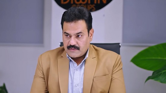 ಆದರೆ, ಭೂಪತಿ ಚೇರ್ಮನ್ ಹುದ್ದೆ ಜೈದೇವ್ಗೆ ಕೊಡದೆ "ನಾನೇ ಚೇರ್ಮನ್ ಆಗ್ತಿನಿ" ಎಂದು ಹೇಳುತ್ತಾನೆ. ಇದನ್ನು ಕೇಳಿ ಜೈದೇವ್ ಹೌಹಾರುತ್ತಾನೆ. ಆದರೆ, ಭೂಪತಿ ಚೇರ್ಮನ್ ಹುದ್ದೆ ಜೈದೇವ್ಗೆ ಕೊಡದೆ "ನಾನೇ ಚೇರ್ಮನ್ ಆಗ್ತಿನಿ" ಎಂದು ಹೇಳುತ್ತಾನೆ. ಇದನ್ನು ಕೇಳಿ ಜೈದೇವ್ ಹೌಹಾರುತ್ತಾನೆ.