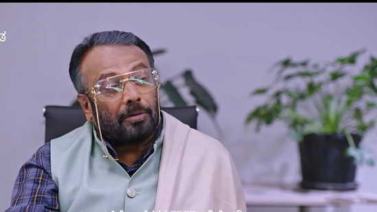 ವಿಲ್ ಪತ್ರ ಇಲ್ಲದೆ ಇದ್ದರೆ ನಿಮ್ಮ ವಿರುದ್ಧ ಕಾನೂನು ಕ್ರಮ ಕೈಗೊಳ್ಳಬೇಕಾಗುತ್ತದೆ ಎಂದು ಭೂಪತಿ ಹೇಳುತ್ತಾನೆ. ಇದೇ ಸಮಯದಲ್ಲಿ ಮುಂದಿನ ಚೇರ್ಮನ್ ಯಾರು ಎಂದು ಬೋರ್ಡ್ ಸದಸ್ಯರು ಹೇಳುತ್ತಾರೆ. ವಿಲ್ ಪತ್ರ ಇಲ್ಲದೆ ಇದ್ದರೆ ನಿಮ್ಮ ವಿರುದ್ಧ ಕಾನೂನು ಕ್ರಮ ಕೈಗೊಳ್ಳಬೇಕಾಗುತ್ತದೆ ಎಂದು ಭೂಪತಿ ಹೇಳುತ್ತಾನೆ. ಇದೇ ಸಮಯದಲ್ಲಿ ಮುಂದಿನ ಚೇರ್ಮನ್ ಯಾರು ಎಂದು ಬೋರ್ಡ್ ಸದಸ್ಯರು ಹೇಳುತ್ತಾರೆ.