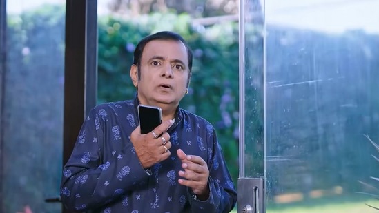 "ಆ ಮಾಮ ಅಂತೂ ಎಲ್ಲಾ ಕಡೆ ಇರುತ್ತಾನೆ! ನಕ್ಷತ್ರಿಕ" "ಹೆಣ್ಣು ಮಗು ಆಗುತ್ತೆ, ಬಟ್ ಇಬ್ರೂ ಗಂಡ ಹೆಂಡತಿ ದೂರ ಆಗ್ತಾರೆ, ಹಿಂದಿ ಸೀರಿಯಲ್ ಡಬ್" "ಅಯ್ಯೋ ಆಗದೆ ಇರೋ ಮಗುಗೆ ಯಾಕವ್ವ ಇಷ್ಟೊಂದು ಖುಶಿ ಪಡ್ತೀಯ…ಸೀಮಂತ ಎಲ್ಲ ಆದ್ಮೇಲೆ ನೀನ್ ಹೊಟ್ಟೆ ಕರಗಿಸಿಬಿಡ್ತಾರೆ ನಿನ್ ಅತ್ತೆ ಬಾಮೈದ ಸೇರ್ಕೊಂಡು..ನಿಮ್ ಸೀರಿಯಲ್ ಡೈರೆಕ್ಟರಗೆ ಈ ಕಥೆ ಗೊತ್ತಿದ್ಯೋ ಇಲ್ವೋ ನಮಗಂತು ಗೊತ್ತು…" ಎಂದೆಲ್ಲ ಮುಂದೆ ಏನಾಗಬಹುದು ಎಂದು ಸೀರಿಯಲ್ ಪ್ರೇಕ್ಷಕರು ಅಂದಾಜಿಸಿದ್ದಾರೆ. "ಆ ಮಾಮ ಅಂತೂ ಎಲ್ಲಾ ಕಡೆ ಇರುತ್ತಾನೆ! ನಕ್ಷತ್ರಿಕ" "ಹೆಣ್ಣು ಮಗು ಆಗುತ್ತೆ, ಬಟ್ ಇಬ್ರೂ ಗಂಡ ಹೆಂಡತಿ ದೂರ ಆಗ್ತಾರೆ, ಹಿಂದಿ ಸೀರಿಯಲ್ ಡಬ್" "ಅಯ್ಯೋ ಆಗದೆ ಇರೋ ಮಗುಗೆ ಯಾಕವ್ವ ಇಷ್ಟೊಂದು ಖುಶಿ ಪಡ್ತೀಯ…ಸೀಮಂತ ಎಲ್ಲ ಆದ್ಮೇಲೆ ನೀನ್ ಹೊಟ್ಟೆ ಕರಗಿಸಿಬಿಡ್ತಾರೆ ನಿನ್ ಅತ್ತೆ ಬಾಮೈದ ಸೇರ್ಕೊಂಡು..ನಿಮ್ ಸೀರಿಯಲ್ ಡೈರೆಕ್ಟರಗೆ ಈ ಕಥೆ ಗೊತ್ತಿದ್ಯೋ ಇಲ್ವೋ ನಮಗಂತು ಗೊತ್ತು…" ಎಂದೆಲ್ಲ ಮುಂದೆ ಏನಾಗಬಹುದು ಎಂದು ಸೀರಿಯಲ್ ಪ್ರೇಕ್ಷಕರು ಅಂದಾಜಿಸಿದ್ದಾರೆ. 