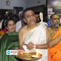 ಡಾ. ರಾಜ್ಕುಮಾರ್ ಕುಟುಂಬದವರು ಮಂತ್ರಾಲಯದ ರಾಘವೇಂದ್ರ ಸ್ವಾಮಿಗಳ ಪರಮ ಭಕ್ತರು. ಸಮಯ ಸಿಕ್ಕಾಗಲೆಲ್ಲ, ಮಠಕ್ಕೆ ಭೇಟಿ ನೀಡಿ ರಾಯರ ದರ್ಶನ ಪಡೆಯುತ್ತಿರುತ್ತಾರೆ. <p>ಡಾ. ರಾಜ್ಕುಮಾರ್ ಕುಟುಂಬದವರು ಮಂತ್ರಾಲಯದ ರಾಘವೇಂದ್ರ ಸ್ವಾಮಿಗಳ ಪರಮ ಭಕ್ತರು. ಸಮಯ ಸಿಕ್ಕಾಗಲೆಲ್ಲ, ಮಠಕ್ಕೆ ಭೇಟಿ ನೀಡಿ ರಾಯರ ದರ್ಶನ ಪಡೆಯುತ್ತಿರುತ್ತಾರೆ.</p>