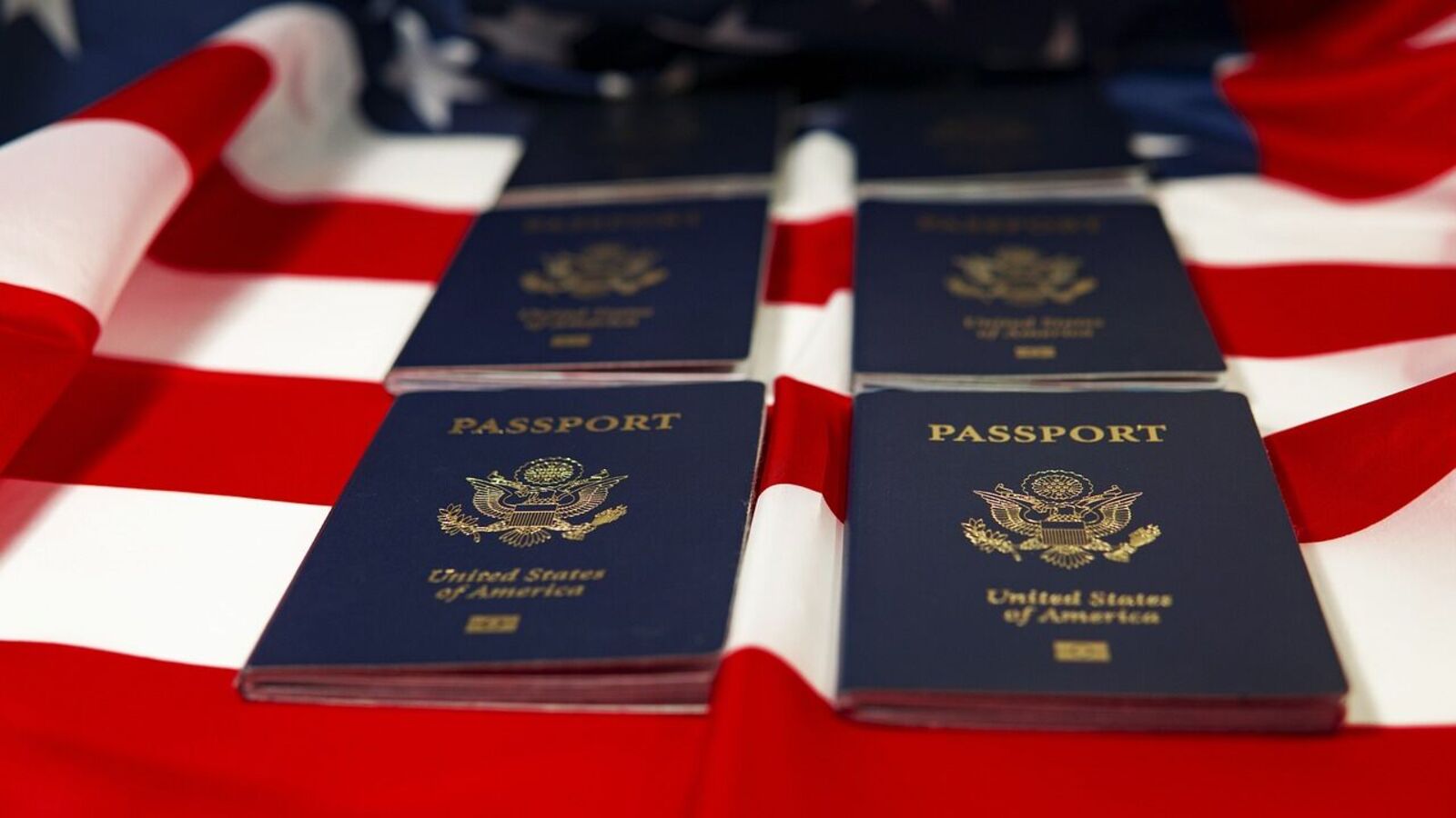 Golden Visa: ಹೂಡಿಕೆ ಮಾಡಿ ಪೌರತ್ವ ಪಡೆಯಿರಿ, ಗೋಲ್ಡನ್‌ ವೀಸಾ ನೀಡುವ ವಿವಿಧ ದೇಶಗಳ ಪರಿಚಯ; ದರ ಕೇಳಿದರೆ ತಲೆ ಗಿರ್ರೆನ್ನಬಹುದು!