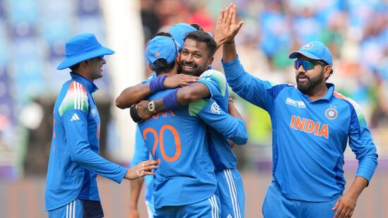 ಒಬ್ಬರಿಗೆ ಮೊಣಕಾಲು ನೋವು, ಇನ್ನೊಬ್ಬರಿಗೆ ಅನಾರೋಗ್ಯ; ನ್ಯೂಜಿಲೆಂಡ್ ಪಂದ್ಯಕ್ಕೆ ಭಾರತದ ಈ ಸ್ಟಾರ್ ಆಟಗಾರರು ಅಲಭ್ಯ? ಒಬ್ಬರಿಗೆ ಮೊಣಕಾಲು ನೋವು, ಇನ್ನೊಬ್ಬರಿಗೆ ಅನಾರೋಗ್ಯ; ನ್ಯೂಜಿಲೆಂಡ್ ಪಂದ್ಯಕ್ಕೆ ಭಾರತದ ಈ ಸ್ಟಾರ್ ಆಟಗಾರರು ಅಲಭ್ಯ?