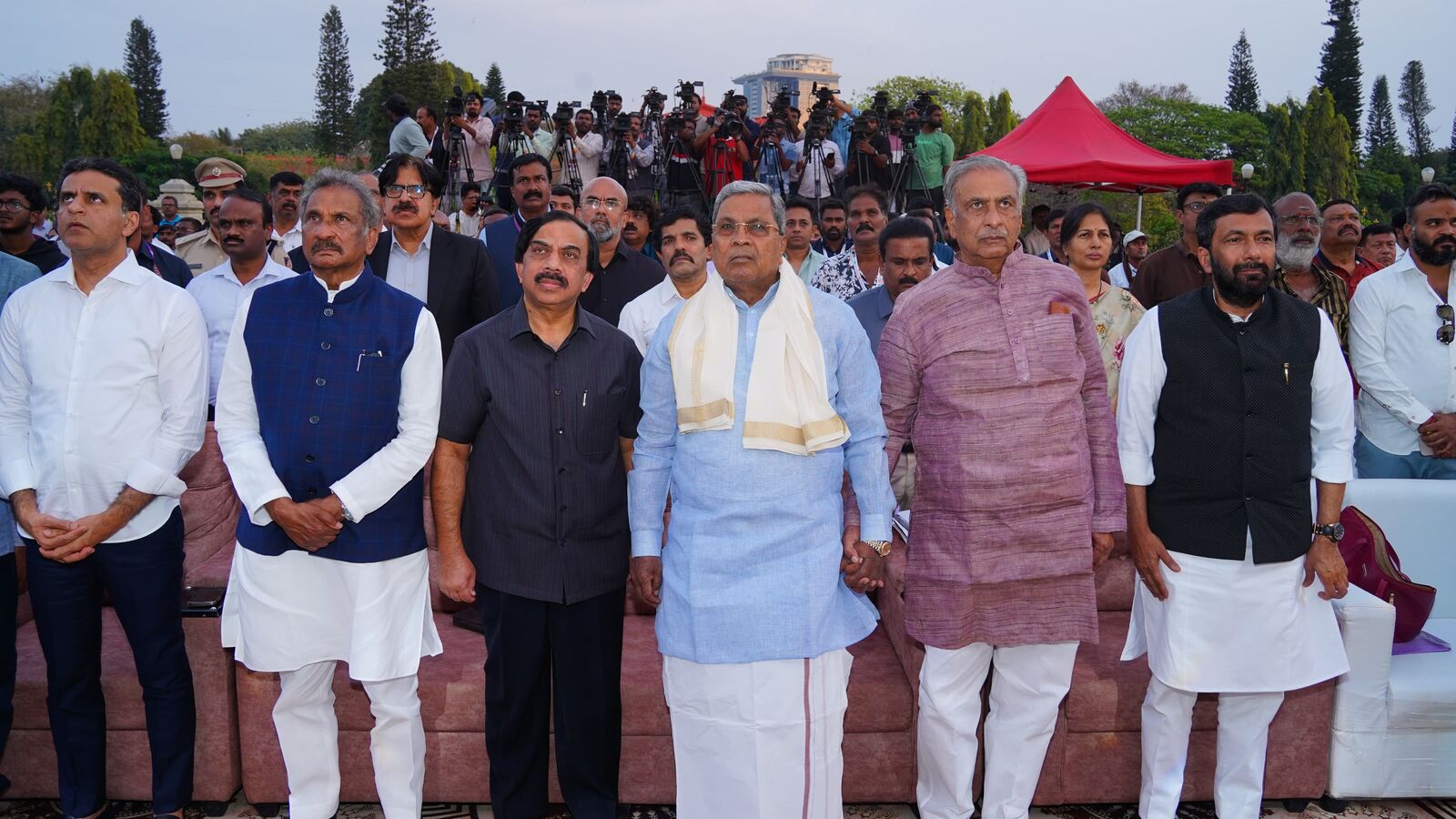 ಡಾ ರಾಜ್ ಕುಮಾರ್ ಸಿನಿಮಾಗಳಂತೆ ಈಗಿನ ಸಿನಿಮಾಗಳು ಇಲ್ಲ; ಬೆಂಗಳೂರು ಅಂತಾರಾಷ್ಟ್ರೀಯ ಚಲನ ಚಿತ್ರೋತ್ಸವದಲ್ಲಿ ಸಿಎಂ ಸಿದ್ದರಾಮಯ್ಯ ಹೀಗಂದ್ರು