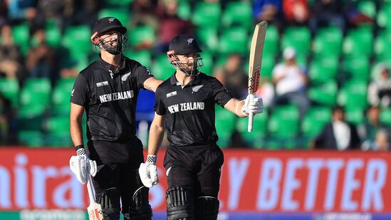 ಇದಕ್ಕೂ ಹಿಂದೆ, ಇದೇ ಆವೃತ್ತಿಯಲ್ಲಿ ಆಸ್ಟ್ರೇಲಿಯಾ ವಿರುದ್ದ ಇಂಗ್ಲೆಂಡ್ ತಂಡವು 351 ರನ್ ಗಳಿಸಿ ಸೋತಿತ್ತು. ಇದಕ್ಕೂ ಹಿಂದೆ, ಇದೇ ಆವೃತ್ತಿಯಲ್ಲಿ ಆಸ್ಟ್ರೇಲಿಯಾ ವಿರುದ್ದ ಇಂಗ್ಲೆಂಡ್ ತಂಡವು 351 ರನ್ ಗಳಿಸಿ ಸೋತಿತ್ತು.