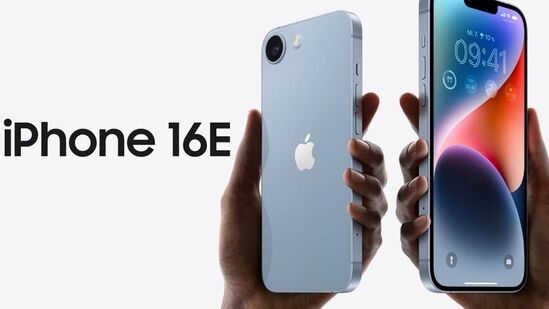 ಐಫೋನ್ 16 ಇಇತ್ತೀಚೆಗೆ ಬಿಡುಗಡೆಯಾದ ಐಫೋನ್ 16e ಅನ್ನು ಗ್ರಾಹಕರು ಭಾರಿ ರಿಯಾಯಿತಿಯಲ್ಲಿ ಖರೀದಿಸಬಹುದು ಮತ್ತು 59,900 ರೂ. ಬೆಲೆಯಲ್ಲಿ ಬಿಡುಗಡೆಯಾದ ಈ ಫೋನ್ ಅನ್ನು ಬ್ಯಾಂಕ್ ಆಫರ್ಗಳ ನಂತರ 54,900 ರೂ.ಗೆ ಖರೀದಿಸುವ ಅವಕಾಶವನ್ನು ಪಡೆಯಲಾಗುತ್ತಿದೆ. HDFC ಬ್ಯಾಂಕ್ ಕ್ರೆಡಿಟ್ ಕಾರ್ಡ್ ಬಳಸಿ 4000 ರೂ.ಗಳ ನೇರ ರಿಯಾಯಿತಿಯ ಪ್ರಯೋಜನವನ್ನು ನೀಡಲಾಗುತ್ತಿದೆ. ಐಫೋನ್ 16 ಇಇತ್ತೀಚೆಗೆ ಬಿಡುಗಡೆಯಾದ ಐಫೋನ್ 16e ಅನ್ನು ಗ್ರಾಹಕರು ಭಾರಿ ರಿಯಾಯಿತಿಯಲ್ಲಿ ಖರೀದಿಸಬಹುದು ಮತ್ತು 59,900 ರೂ. ಬೆಲೆಯಲ್ಲಿ ಬಿಡುಗಡೆಯಾದ ಈ ಫೋನ್ ಅನ್ನು ಬ್ಯಾಂಕ್ ಆಫರ್ಗಳ ನಂತರ 54,900 ರೂ.ಗೆ ಖರೀದಿಸುವ ಅವಕಾಶವನ್ನು ಪಡೆಯಲಾಗುತ್ತಿದೆ. HDFC ಬ್ಯಾಂಕ್ ಕ್ರೆಡಿಟ್ ಕಾರ್ಡ್ ಬಳಸಿ 4000 ರೂ.ಗಳ ನೇರ ರಿಯಾಯಿತಿಯ ಪ್ರಯೋಜನವನ್ನು ನೀಡಲಾಗುತ್ತಿದೆ. 