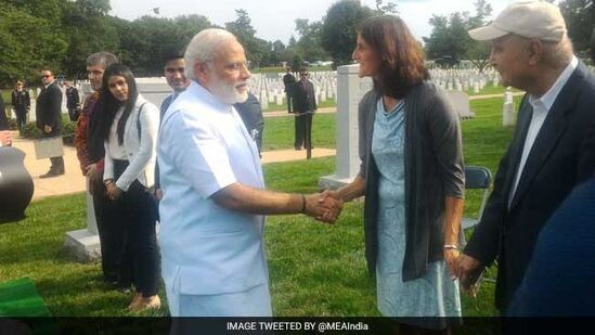 ಭಾರತದ ಪ್ರಧಾನಿ ನರೇಂದ್ರ ಮೋದಿ ಅವರು 2016ರಲ್ಲಿ ಅಮೆರಿಕಕ್ಕೆ ಭೇಟಿ ನೀಡಿದ ವೇಳೆ ವಾಷಿಂಗ್ಟನ್‌ನಲ್ಲಿ ನಾಸಾ ಗಗನಯಾತ್ರಿ ಸುನಿತಾ ವಿಲಿಯಮ್ಸ್ ಅವರನ್ನು ಬೇಟಿ ಮಾಡಿದ್ದ ಕ್ಷಣ. 