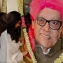 Aishwarya Rai: ಅಪ್ಪ ಕೃಷ್ಣರಾಜ್ ರೈ ನೆನಪಿನಲ್ಲಿ ನಟಿ ಐಶ್ವರ್ಯಾ ರೈ; ಅಜ್ಜನ ಭಾವಚಿತ್ರಕ್ಕೆ ಆರಾಧ್ಯ ಬಚ್ಚನ್ ನಮನ Aishwarya Rai: ಅಪ್ಪ ಕೃಷ್ಣರಾಜ್ ರೈ ನೆನಪಿನಲ್ಲಿ ನಟಿ ಐಶ್ವರ್ಯಾ ರೈ; ಅಜ್ಜನ ಭಾವಚಿತ್ರಕ್ಕೆ ಆರಾಧ್ಯ ಬಚ್ಚನ್ ನಮನ