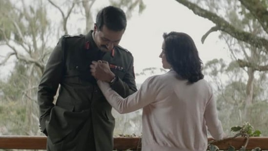 ಸ್ಯಾಮ್ ಬಹದ್ದೂರ್: ವಿಕ್ಕಿ ಕೌಶಲ್ ಅವರ ಸ್ಯಾಮ್ ಬಹದ್ದೂರ್ ಚಿತ್ರ ಪಟ್ಟಿಯಲ್ಲಿ 10 ನೇ ಸ್ಥಾನದಲ್ಲಿದೆ. ಈ ಸಿನಿಮಾಕ್ಕೆ ಐಎಂಡಿಬಿಯಲ್ಲಿ 7.7 ರೇಟಿಂಗ್ ಇದೆ. ಸ್ಯಾಮ್ ಬಹದ್ದೂರ್: ವಿಕ್ಕಿ ಕೌಶಲ್ ಅವರ ಸ್ಯಾಮ್ ಬಹದ್ದೂರ್ ಚಿತ್ರ ಪಟ್ಟಿಯಲ್ಲಿ 10 ನೇ ಸ್ಥಾನದಲ್ಲಿದೆ. ಈ ಸಿನಿಮಾಕ್ಕೆ ಐಎಂಡಿಬಿಯಲ್ಲಿ 7.7 ರೇಟಿಂಗ್ ಇದೆ.