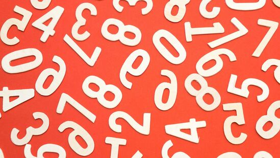 Numerology: ಸಂಖ್ಯಾಶಾಸ್ತ್ರದ ಪ್ರಕಾರ, ನಿಮ್ಮ ಸಂಖ್ಯೆಗಳನ್ನು ಕಂಡುಹಿಡಿಯಲು, ನೀವು ನಿಮ್ಮ ಹುಟ್ಟಿದ ದಿನಾಂಕ, ತಿಂಗಳು ಮತ್ತು ವರ್ಷವನ್ನು ಯುನಿಟ್ ಅಂಕಿಗೆ ಸೇರಿಸುತ್ತೀರಿ. ಆ ನಂತರ ಬರುವ ಸಂಖ್ಯೆ ನಿಮ್ಮ ಅದೃಷ್ಟ ಸಂಖ್ಯೆಯಾಗುತ್ತದೆ. ಉದಾಹರಣೆಗೆ, ತಿಂಗಳ 7, 16 ಮತ್ತು 29 ರಂದು ಜನಿಸಿದ ಜನರು ಸಂಖ್ಯೆ 7 ಅನ್ನು ಹೊಂದಿರುತ್ತಾರೆ. 1-9 ರಾಡಿಕ್ಸ್ ಹೊಂದಿರುವವರಿಗೆ ಮಾರ್ಚ್ 25 ರ ದಿನ ಹೇಗಿರುತ್ತದೆ ಎಂದು ತಿಳಿಯಿರಿ.