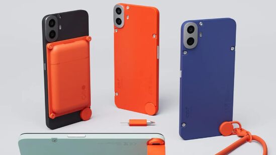 ನಥಿಂಗ್ ಫೋನ್ 1 ರಿಂದ CMF-ಇದರ ಫೋನ್ 1 ಅನ್ನು CMF, ನಥಿಂಗ್ನೊಂದಿಗೆ ಸಂಯೋಜಿತವಾಗಿರುವ ನಥಿಂಗ್ ಬ್ರ್ಯಾಂಡ್ನಿಂದ ವಿಶೇಷ ವೈಶಿಷ್ಟ್ಯಗಳು ಮತ್ತು ನವೀನ ವಿನ್ಯಾಸದೊಂದಿಗೆ ಪರಿಚಯಿಸಲಾಗಿದೆ. ಈ ಫೋನ್ ಅಮೆಜಾನ್ನಲ್ಲಿ 14,796 ರೂ.ಗಳಿಗೆ ಪಟ್ಟಿ ಮಾಡಲಾಗಿದ್ದು, ಆಯ್ದ ಬ್ಯಾಂಕ್ ಕಾರ್ಡ್ಗಳೊಂದಿಗೆ 2000 ರೂ.ಗಳ ರಿಯಾಯಿತಿ ಲಭ್ಯವಿದೆ. ನಥಿಂಗ್ ಫೋನ್ 1 ರಿಂದ CMF-ಇದರ ಫೋನ್ 1 ಅನ್ನು CMF, ನಥಿಂಗ್ನೊಂದಿಗೆ ಸಂಯೋಜಿತವಾಗಿರುವ ನಥಿಂಗ್ ಬ್ರ್ಯಾಂಡ್ನಿಂದ ವಿಶೇಷ ವೈಶಿಷ್ಟ್ಯಗಳು ಮತ್ತು ನವೀನ ವಿನ್ಯಾಸದೊಂದಿಗೆ ಪರಿಚಯಿಸಲಾಗಿದೆ. ಈ ಫೋನ್ ಅಮೆಜಾನ್ನಲ್ಲಿ 14,796 ರೂ.ಗಳಿಗೆ ಪಟ್ಟಿ ಮಾಡಲಾಗಿದ್ದು, ಆಯ್ದ ಬ್ಯಾಂಕ್ ಕಾರ್ಡ್ಗಳೊಂದಿಗೆ 2000 ರೂ.ಗಳ ರಿಯಾಯಿತಿ ಲಭ್ಯವಿದೆ.