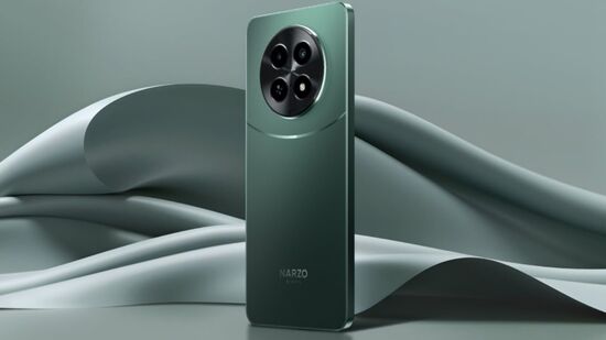 ರಿಯಲ್ಮಿ ನಾರ್ಜೊ 70x 5Gಗ್ರಾಹಕರು ರಿಯಲ್ಮಿ ಫೋನ್ ಅನ್ನು 13,998 ರೂ.ಗಳ ರಿಯಾಯಿತಿ ಬೆಲೆಯಲ್ಲಿ ಆರ್ಡರ್ ಮಾಡಬಹುದು. ಇದು 120Hz ರಿಫ್ರೆಶ್ ದರ ಮತ್ತು ಮೀಡಿಯಾ ಟೆಕ್ ಡೈಮೆನ್ಸಿಟಿ 6100+ ಪ್ರೊಸೆಸರ್ ಹೊಂದಿರುವ ಡಿಸ್ಪ್ಲೇಯನ್ನು ಹೊಂದಿದೆ. ಫೋನ್ನ 5000mAh ಬ್ಯಾಟರಿಗೆ 45W ಚಾರ್ಜಿಂಗ್ ಬೆಂಬಲ ನೀಡಲಾಗಿದೆ. ರಿಯಲ್ಮಿ ನಾರ್ಜೊ 70x 5Gಗ್ರಾಹಕರು ರಿಯಲ್ಮಿ ಫೋನ್ ಅನ್ನು 13,998 ರೂ.ಗಳ ರಿಯಾಯಿತಿ ಬೆಲೆಯಲ್ಲಿ ಆರ್ಡರ್ ಮಾಡಬಹುದು. ಇದು 120Hz ರಿಫ್ರೆಶ್ ದರ ಮತ್ತು ಮೀಡಿಯಾ ಟೆಕ್ ಡೈಮೆನ್ಸಿಟಿ 6100+ ಪ್ರೊಸೆಸರ್ ಹೊಂದಿರುವ ಡಿಸ್ಪ್ಲೇಯನ್ನು ಹೊಂದಿದೆ. ಫೋನ್ನ 5000mAh ಬ್ಯಾಟರಿಗೆ 45W ಚಾರ್ಜಿಂಗ್ ಬೆಂಬಲ ನೀಡಲಾಗಿದೆ.