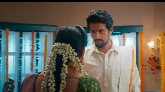 "ನನ್ನ ಮದುವೆ ಈ ರೀತಿ ಕೆಟ್ಟ ಕನಸು ಆಗುತ್ತದೆ ಎಂದು ನಾನು ಅಂದುಕೊಂಡಿರಲಿಲ್ಲ" ಎಂದು ನಾಯಕಿಯ ಸ್ವಗತ ಇರುತ್ತದೆ. "ನಾನು ಒಂದು ಕಂಪ್ಲೇಟ್ ಕೊಡಬೇಕು" ಎಂದು ನಾಯಕಿ ಹೇಳುತ್ತಾಳೆ. "ನನ್ನ ಮದುವೆ ಈ ರೀತಿ ಕೆಟ್ಟ ಕನಸು ಆಗುತ್ತದೆ ಎಂದು ನಾನು ಅಂದುಕೊಂಡಿರಲಿಲ್ಲ" ಎಂದು ನಾಯಕಿಯ ಸ್ವಗತ ಇರುತ್ತದೆ. "ನಾನು ಒಂದು ಕಂಪ್ಲೇಟ್ ಕೊಡಬೇಕು" ಎಂದು ನಾಯಕಿ ಹೇಳುತ್ತಾಳೆ.