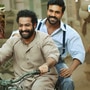 RRR Movie: ಸೋಷಿಯಲ್ ಮೀಡಿಯಾದಲ್ಲಿ ಮತ್ತೆ ರಾಜಮೌಳಿ ಆರ್ಆರ್ಆರ್ ಸಿನಿಮಾ ಟ್ರೆಂಡಿಂಗ್ RRR Movie: ಸೋಷಿಯಲ್ ಮೀಡಿಯಾದಲ್ಲಿ ಮತ್ತೆ ರಾಜಮೌಳಿ ಆರ್ಆರ್ಆರ್ ಸಿನಿಮಾ ಟ್ರೆಂಡಿಂಗ್