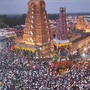 ನಂಜನಗೂಡಿನಲ್ಲಿ ಅದ್ಧೂರಿಯಾಗಿ ನಡೆದ ಗೌತಮ ಪಂಚ ಮಹಾ ರಥೋತ್ಸವದಲ್ಲಿ ನೂರಾರು ಮಂದಿ ಭಕ್ತರು ಭಾಗವಹಿಸಿದ್ದರು. ನಂಜನಗೂಡಿನಲ್ಲಿ ಅದ್ಧೂರಿಯಾಗಿ ನಡೆದ ಗೌತಮ ಪಂಚ ಮಹಾ ರಥೋತ್ಸವದಲ್ಲಿ ನೂರಾರು ಮಂದಿ ಭಕ್ತರು ಭಾಗವಹಿಸಿದ್ದರು.