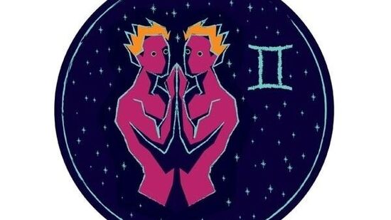 ಮಿಥುನ ರಾಶಿ: ಉದ್ಯೋಗದಲ್ಲಿ ಹೊಸ ಅವಕಾಶಗಳು ಬರಲಿವೆ. ವಿರೋಧಿಗಳು ಹಿಂದೆ ಸರಿಯುತ್ತಾರೆ. ಸಮಾಜದಲ್ಲಿ ಪ್ರತಿಷ್ಠೆ ಹೆಚ್ಚಾಗಲಿದೆ. ವೃತ್ತಿಯಲ್ಲಿ ಯಶಸ್ಸಿನ ಸಕಾರಾತ್ಮಕ ಚಿಹ್ನೆಗಳನ್ನು ಕಾಣುವಿರಿ. ವ್ಯವಹಾರದಲ್ಲಿ ಉತ್ತಮ ಲಾಭವನ್ನು ಪಡೆಯುತ್ತೀರಿ. ಆಸ್ತಿ ಅಥವಾ ಭೂಮಿಯನ್ನು ಖರೀದಿಸುತ್ತಾರೆ. ಈ ಅವಧಿಯಲ್ಲಿ ಹೂಡಿಕೆಯಿಂದ ಆರ್ಥಿಕ ಪ್ರಯೋಜನಗಳನ್ನು ಪಡೆಯುತ್ತೀರಿ. ಭೂಮಿಗೆ ಸಂಬಂಧಿಸಿದ ಕೆಲಸಗಳಲ್ಲಿ ಲಾಭವಾಗಲಿದೆ. ದೈನಂದಿನ ಆದಾಯ ಹೆಚ್ಚಾಗುತ್ತದೆ. ವ್ಯವಹಾರ ವಿಸ್ತರಿಸುತ್ತದೆ. ಮಿಥುನ ರಾಶಿ: ಉದ್ಯೋಗದಲ್ಲಿ ಹೊಸ ಅವಕಾಶಗಳು ಬರಲಿವೆ. ವಿರೋಧಿಗಳು ಹಿಂದೆ ಸರಿಯುತ್ತಾರೆ. ಸಮಾಜದಲ್ಲಿ ಪ್ರತಿಷ್ಠೆ ಹೆಚ್ಚಾಗಲಿದೆ. ವೃತ್ತಿಯಲ್ಲಿ ಯಶಸ್ಸಿನ ಸಕಾರಾತ್ಮಕ ಚಿಹ್ನೆಗಳನ್ನು ಕಾಣುವಿರಿ. ವ್ಯವಹಾರದಲ್ಲಿ ಉತ್ತಮ ಲಾಭವನ್ನು ಪಡೆಯುತ್ತೀರಿ. ಆಸ್ತಿ ಅಥವಾ ಭೂಮಿಯನ್ನು ಖರೀದಿಸುತ್ತಾರೆ. ಈ ಅವಧಿಯಲ್ಲಿ ಹೂಡಿಕೆಯಿಂದ ಆರ್ಥಿಕ ಪ್ರಯೋಜನಗಳನ್ನು ಪಡೆಯುತ್ತೀರಿ. ಭೂಮಿಗೆ ಸಂಬಂಧಿಸಿದ ಕೆಲಸಗಳಲ್ಲಿ ಲಾಭವಾಗಲಿದೆ. ದೈನಂದಿನ ಆದಾಯ ಹೆಚ್ಚಾಗುತ್ತದೆ. ವ್ಯವಹಾರ ವಿಸ್ತರಿಸುತ್ತದೆ.