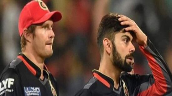 ಪಂಜಾಬ್ ಕಿಂಗ್ಸ್ ಐಪಿಎಲ್ ಇತಿಹಾಸದಲ್ಲಿ ಅತ್ಯಂತ ಕಡಿಮೆ ಮೊತ್ತ ಕಾಯ್ದುಕೊಂಡ ದಾಖಲೆ ಜಂಟಿಯಾಗಿ ಹೊಂದಿದೆ. ಆದರೆ, ವಿಕೆಟ್ ಪತನದ ವಿಷಯದಲ್ಲಿ ಆರ್‌ಸಿಬಿ ನಂಬರ್ 1 ಸ್ಥಾನದಲ್ಲಿದೆ. 2013ರಲ್ಲಿ ಬೆಂಗಳೂರಿನಲ್ಲಿ ಸಿಎಸ್‌ಕೆ ವಿರುದ್ಧ 106 ರನ್ ಗಳಿಸಿತ್ತು. ಆದರೆ ಸಿಎಸ್​ಕೆ 82 ರನ್​​ ಗಳಿಸಿ 24 ರನ್​ಗಳಿಂದ ಶರಣಾಗಿತ್ತು. ಪಂದ್ಯಕ್ಕೆ ಮಳೆ ಅಡ್ಡಿಪಡಿಸಿತು. ಪರಿಣಾಮ ಪಂದ್ಯವನ್ನು 8-8 ಓವರ್​​ಗಳಿಗೆ ಇಳಿಸಲಾಗಿತ್ತು.