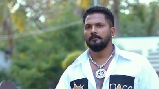 ಮಚ್ಚು ಹಿಡಿದು ರೀಲ್ಸ್, ರಜತ್ ಕಿಶನ್ ಮತ್ತೆ ಬಂಧನ, ಜಾಮೀನುರಹಿತ ವಾರೆಂಟ್ನಡಿ ಲಾಕ್ ಆದ ಬಿಗ್ಬಾಸ್ ಮಾಜಿ ಸ್ಪರ್ಧಿ ಮಚ್ಚು ಹಿಡಿದು ರೀಲ್ಸ್, ರಜತ್ ಕಿಶನ್ ಮತ್ತೆ ಬಂಧನ, ಜಾಮೀನುರಹಿತ ವಾರೆಂಟ್ನಡಿ ಲಾಕ್ ಆದ ಬಿಗ್ಬಾಸ್ ಮಾಜಿ ಸ್ಪರ್ಧಿ