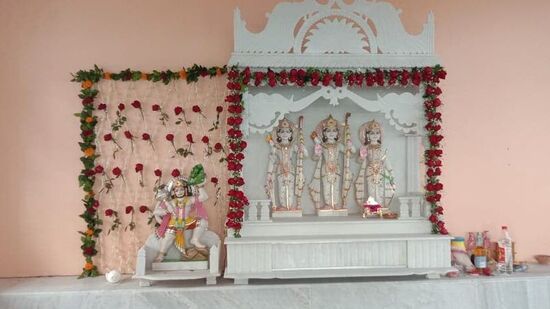 ಸೀತಾ ದೇವಿ ರಾಜ ಮಿಥಿಲಾ ಜನಕನ ಮಗಳು ಮತ್ತು ಅಯೋಧ್ಯೆಯ ರಾಮನ ಪತ್ನಿ. ಭಾರತದ ಕೆಲವು ಭಾಗಗಳಲ್ಲಿ, ಸೀತಾ ನವಮಿಯನ್ನು ಜಾನಕಿ ನವಮಿ ಅಥವಾ ಸೀತಾ ಜಯಂತಿ ಎಂದು ಕರೆಯಲಾಗುತ್ತದೆ. ಹಿಂದೂ ಕ್ಯಾಲೆಂಡರ್ ಪ್ರಕಾರ, ಸೀತಾ ನವಮಿಯನ್ನು ವೈಶಾಖ ಮಾಸದ ಶುಕ್ಲ ಪಕ್ಷದ ಒಂಬತ್ತನೇ ದಿನದಂದು ಆಚರಿಸಲಾಗುತ್ತದೆ. ಈ ವರ್ಷ ಅಂದರೆ 2025ರ ಮೇ 5 ರಂದು ಸೀತಾ ನವಮಿ ಬಂದಿದೆ.