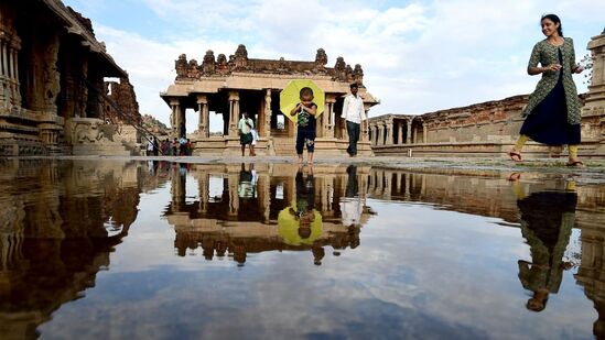 ಹಂಪಿ ಎಂದ ತಕ್ಷಣ ನೆನಪಿಗೆ ಬರೋದು ಕಲ್ಲಿನ ಕಲಾಕೃತಿಗಳು. ಅದೂ ದೇಗುಲ, ಕಟ್ಟಡಗಳು. ವಿಶ್ವ ಪಾರಂಪರಿಕ ಮಾನ್ಯತೆ ಪಡೆದಿರುವ ಪಟ್ಟಿಯಲ್ಲಿರುವ ತಾಣ ಹಂಪಿಯನ್ನು ನೋಡುವುದೇ ಚಂದ.
