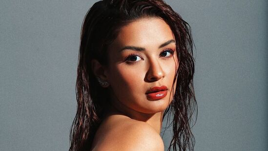 ಇತ್ತೀಚೆಗಷ್ಟೇ ಟಿಕು ವೆಟ್ಸ್ ಶೇರು ಮತ್ತು 'ಲವ್ ಕಿ ಅರೇಂಜ್ಡ್ ಮ್ಯಾರೇಜ್' ಚಿತ್ರಗಳ ಮೂಲಕ ಪ್ರೇಕ್ಷಕರನ್ನು ಮೆಚ್ಚಿಸಿದ್ದಾರೆ. 