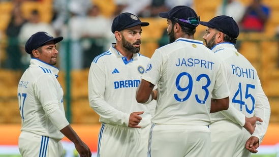 ಇಂಗ್ಲೆಂಡ್ ಸರಣಿಗೆ ಭಾರತದ ಸಂಭಾವ್ಯ ತಂಡ; ನಿವೃತ್ತಿ ವಯಸ್ಸಲ್ಲಿ ರಿಎಂಟ್ರಿ ಕೊಡ್ತಾರಾ ಈ ಡೇಂಜರಸ್ ಬ್ಯಾಟರ್? ಇಂಗ್ಲೆಂಡ್ ಸರಣಿಗೆ ಭಾರತದ ಸಂಭಾವ್ಯ ತಂಡ; ನಿವೃತ್ತಿ ವಯಸ್ಸಲ್ಲಿ ರಿಎಂಟ್ರಿ ಕೊಡ್ತಾರಾ ಈ ಡೇಂಜರಸ್ ಬ್ಯಾಟರ್?