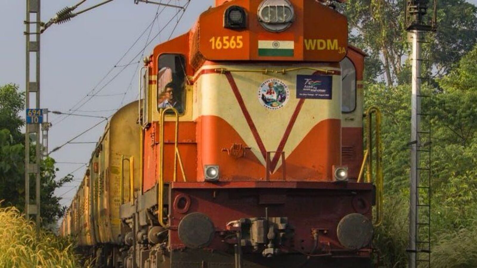 ಭಾರತೀಯ ರೈಲ್ವೆ ಮುಂಗಾರು ವೇಳಾಪಟ್ಟಿ ಜಾರಿ; ಬೆಂಗಳೂರು–ಕಾರವಾರ ಸಹಿತ ಪ್ರಮುಖ ರೈಲುಗಳ ಸಂಚಾರ ಸಮಯ ಬದಲಾವಣೆ