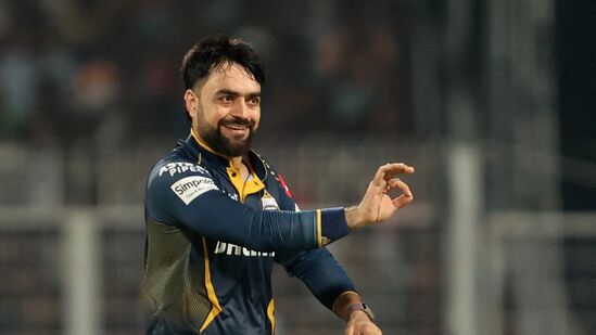 ಅಫ್ಘಾನಿಸ್ತಾನದ ಅಪಾಯಕಾರಿ ಸ್ಪಿನ್ನರ್ ರಶೀದ್ ಖಾನ್ 640 ವಿಕೆಟ್‌ಗಳೊಂದಿಗೆ ಟಿ20ಯಲ್ಲಿ ಅತಿ ಹೆಚ್ಚು ವಿಕೆಟ್ ಪಡೆದ ದಾಖಲೆ ಹೊಂದಿದ್ದಾರೆ. ಅವರು ಇಲ್ಲಿವರೆಗೆ 470 ಟಿ20 ಪಂದ್ಯ ಆಡಿದ್ದಾರೆ. (2025ರ ಏಪ್ರಿಲ್ 24ರ ತನಕ ಮಾಹಿತಿ)