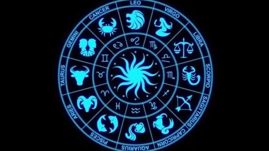 ಗಮನಿಸಿ: ಇದು ನಂಬಿಕೆ ಮತ್ತು ಶಾಸ್ತ್ರವನ್ನು ಆಧರಿಸಿದ ಬರಹ. ಇದರಲ್ಲಿರುವ ಎಲ್ಲ ಅಂಶಗಳನ್ನೂ ಹಿಂದೂಸ್ತಾನ್ ಟೈಮ್ಸ್ ಕನ್ನಡ ಪುಷ್ಟೀಕರಿಸುವುದಿಲ್ಲ. ನಿಮ್ಮ ಸ್ವಂತ ವಿವೇಚನೆ ಬಳಸಿ ನಿರ್ಧಾರಗಳನ್ನು ತೆಗೆದುಕೊಳ್ಳಿ. ಗಮನಿಸಿ: ಇದು ನಂಬಿಕೆ ಮತ್ತು ಶಾಸ್ತ್ರವನ್ನು ಆಧರಿಸಿದ ಬರಹ. ಇದರಲ್ಲಿರುವ ಎಲ್ಲ ಅಂಶಗಳನ್ನೂ ಹಿಂದೂಸ್ತಾನ್ ಟೈಮ್ಸ್ ಕನ್ನಡ ಪುಷ್ಟೀಕರಿಸುವುದಿಲ್ಲ. ನಿಮ್ಮ ಸ್ವಂತ ವಿವೇಚನೆ ಬಳಸಿ ನಿರ್ಧಾರಗಳನ್ನು ತೆಗೆದುಕೊಳ್ಳಿ.