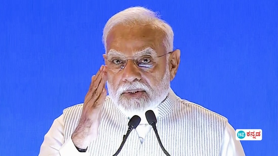 3 ಗಂಟೆಗೆ ಪ್ರಧಾನಿ ಮೋದಿ ಮಹತ್ವದ ಸುದ್ದಿಗೋಷ್ಠಿ, ದೇಶದ ಜನರಲ್ಲಿ ಹೆಚ್ಚಿದ ಕಾತರ 3 ಗಂಟೆಗೆ ಪ್ರಧಾನಿ ಮೋದಿ ಮಹತ್ವದ ಸುದ್ದಿಗೋಷ್ಠಿ, ದೇಶದ ಜನರಲ್ಲಿ ಹೆಚ್ಚಿದ ಕಾತರ
