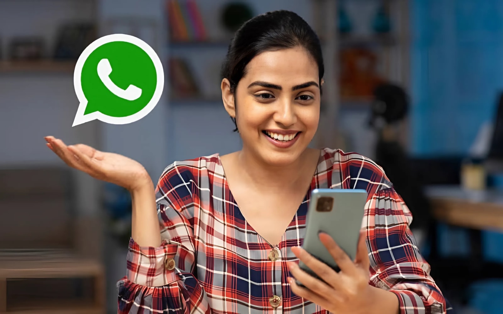 WhatsApp ವೈಶಿಷ್ಟ್ಯಗಳು-ಇಂದು ವಾಟ್ಸ್‌ಆಪ್ ಪ್ರತಿಯೊಬ್ಬ ಸ್ಮಾರ್ಟ್‌ಫೋನ್ ಬಳಕೆದಾರರ ಜೀವನದ ಪ್ರಮುಖ ಭಾಗವಾಗಿದೆ. ಸ್ನೇಹಿತರೊಂದಿಗೆ ಚಾಟ್ ಮಾಡುವುದಾಗಲಿ, ಕಚೇರಿ ಕೆಲಸ ಹಂಚಿಕೊಳ್ಳುವುದಾಗಲಿ ಅಥವಾ ಕುಟುಂಬ ಗುಂಪಿನಲ್ಲಿ ಸಂಪರ್ಕದಲ್ಲಿರಲಿ - ವಾಟ್ಸ್‌ಆಪ್ ಎಲ್ಲದಕ್ಕೂ ಗೊ-ಟು ಆಪ್ ಆಗಿ ಮಾರ್ಪಟ್ಟಿದೆ. ಆದರೆ ವಾಟ್ಸ್‌ಆಪ್ ಕೇವಲ ಸಂದೇಶ ಕಳುಹಿಸಲು ಮತ್ತು ಕರೆ ಮಾಡಲು ಸೀಮಿತವಾಗಿಲ್ಲ ಎಂದು ನಿಮಗೆ ತಿಳಿದಿದೆಯೇ?