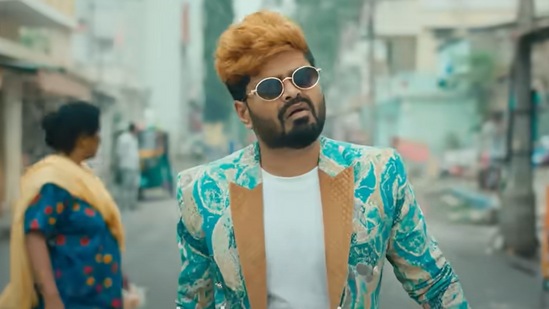 ಸುಜಿತ್ ವೆಂಕಟರಾಮಯ್ಯ ಅವರು ಸಾಹಿತ್ಯ ಬರೆದಿದ್ದಾರೆ. ಡಾಲಿ ಪಿಕ್ಚರ್ಸ್ ಬ್ಯಾನರ್‌ನಲ್ಲಿ ಡಾಲಿ ಧನಂಜಯ ಈ ಸಿನಿಮಾ ನಿರ್ಮಾಣ ಮಾಡಿದ್ದಾರೆ. ಧನಂಜಯ್ ಒಡೆತನದ ‘ಡಾಲಿ ಪಿಕ್ಚರ್ಸ್’ ಮೂಲಕ ನಿರ್ಮಾಣವಾದ 4ನೇ ಸಿನಿಮಾ ಇದಾಗಿದೆ.