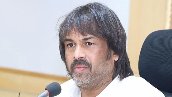 ಸಚಿವ ಮಧು ಬಂಗಾರಪ್ಪ ಎಸ್ಎಸ್ಎಲ್ಸಿ 2 ಪರೀಕ್ಷೆ ಕುರಿತು ಮಾತನಾಡಿದರು. ಸಚಿವ ಮಧು ಬಂಗಾರಪ್ಪ ಎಸ್ಎಸ್ಎಲ್ಸಿ 2 ಪರೀಕ್ಷೆ ಕುರಿತು ಮಾತನಾಡಿದರು.