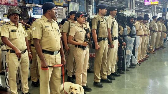 Mumbai, May 06 (ANI): Railway Protection Force (RPF) personnel with its sniffer dogs and other gadgets and equipment conduct a mock drill rehearsal at Chhatrapati Shivaji Maharaj Terminus (CSMT), in Mumbai on Tuesday. (ANI Photo) Mumbai, May 06 (ANI): Railway Protection Force (RPF) personnel with its sniffer dogs and other gadgets and equipment conduct a mock drill rehearsal at Chhatrapati Shivaji Maharaj Terminus (CSMT), in Mumbai on Tuesday. (ANI Photo)