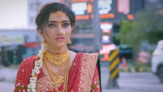 ಪ್ಲಾಪ್‌ ಶೋ 10: ಅಪಘಾತ ಮಾಡಿ ಮಲ್ಲಿಯನ್ನು ಸಾಯಿಸಲು ಯತ್ನಿಸಿದ ಆಗಲಿಲ್ಲ. ಆಸ್ಪತ್ರೆಯಲ್ಲಿ ಮಲ್ಲಿಯನ್ನು ಸಾಯಿಸುವ ಯತ್ನ ಮಾಡಿದ,  ಅದೂ ವಿಫಲವಾಯಿತು. ಮಲ್ಲಿಯನ್ನು ಸಾಯಿಸುವ ಇವನ ಎಲ್ಲಾ ಪ್ರಯತ್ನಗಳೂ ವಿಫಲವಾಗಿವೆ.